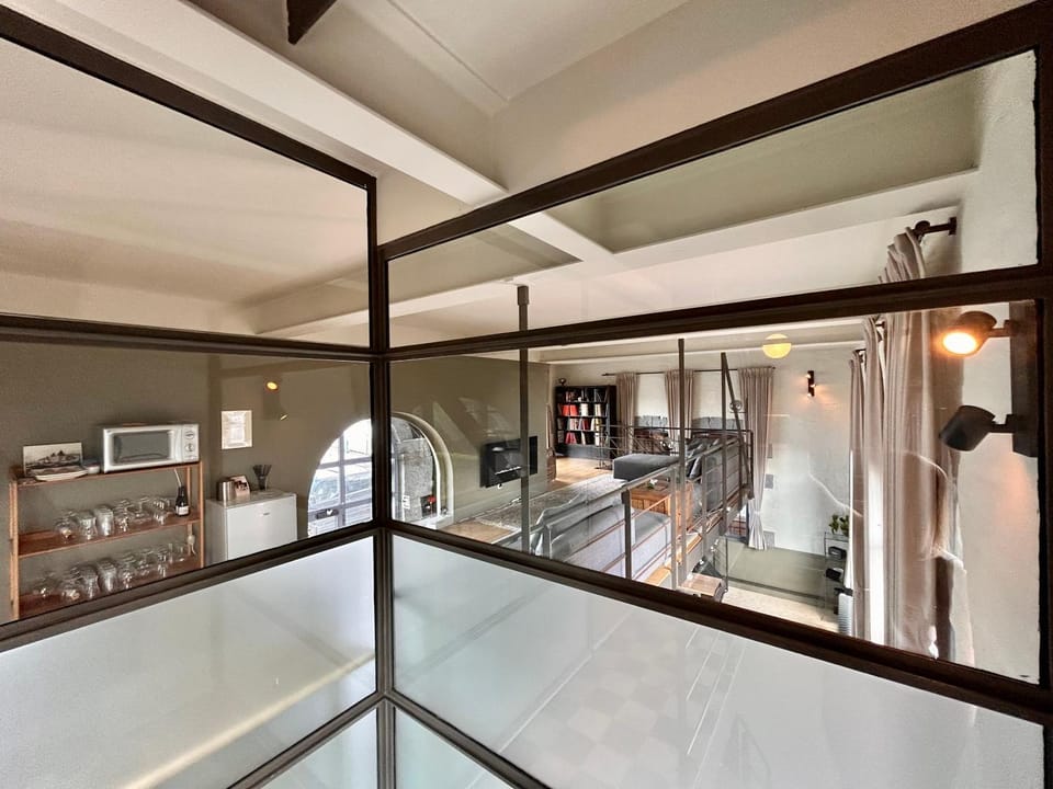 Property building, Communal lounge/ TV room, Living room, Drinks, minibar