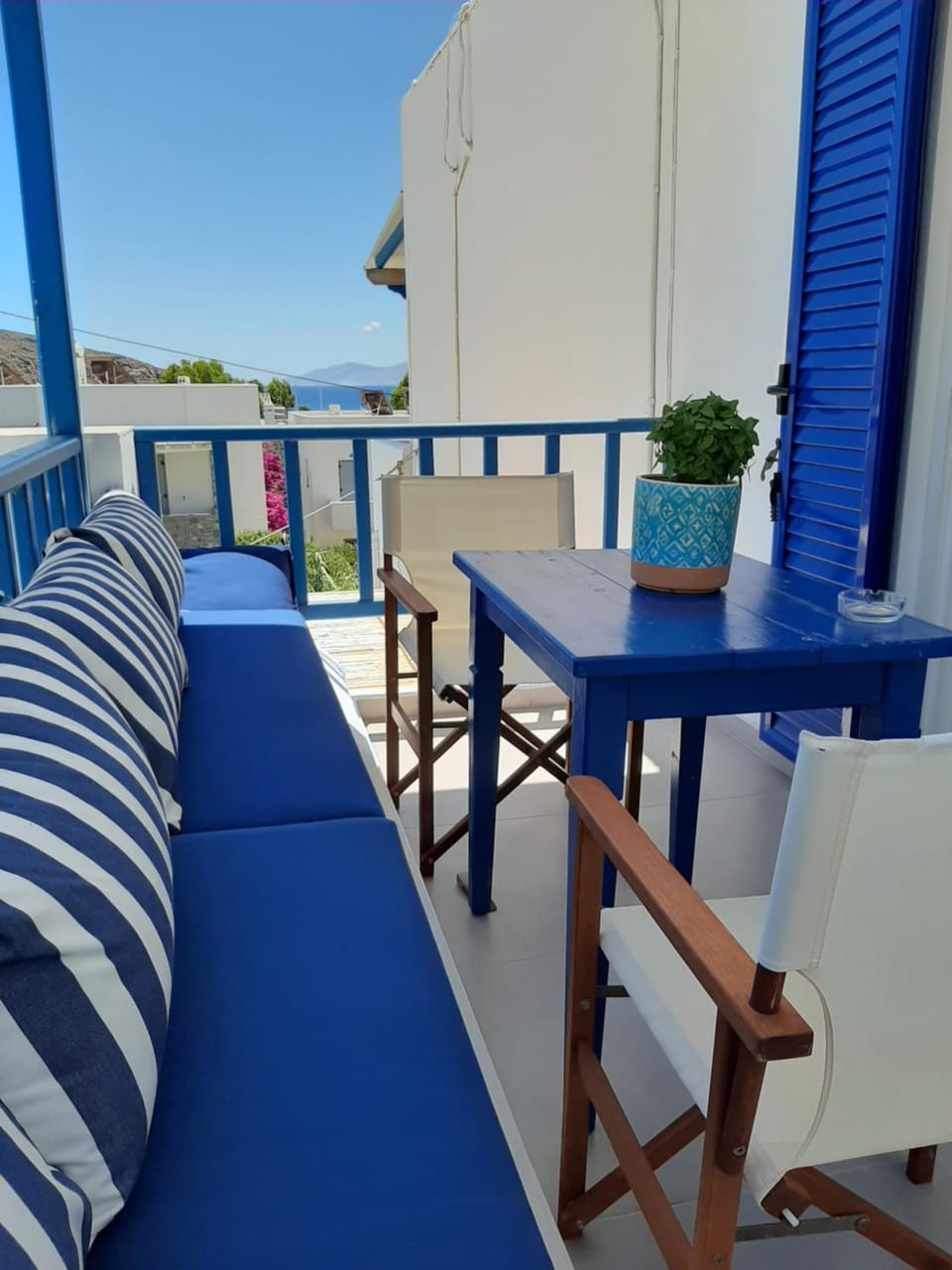 Marietta Hotel in Milos