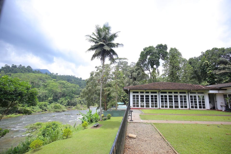 Property building, Garden, View (from property/room), Garden view, River view