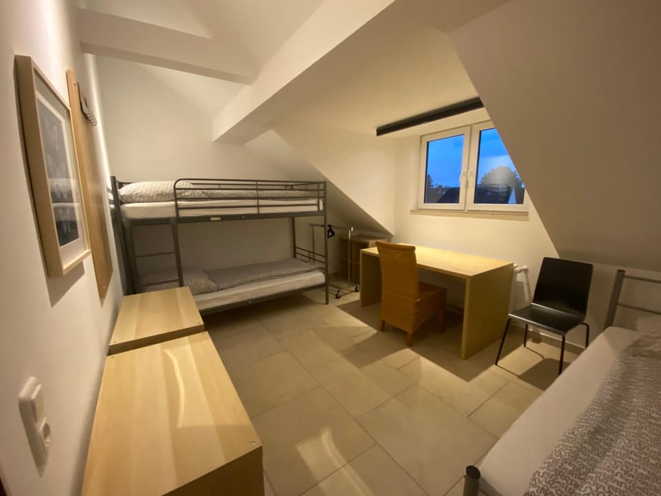 bunk bed