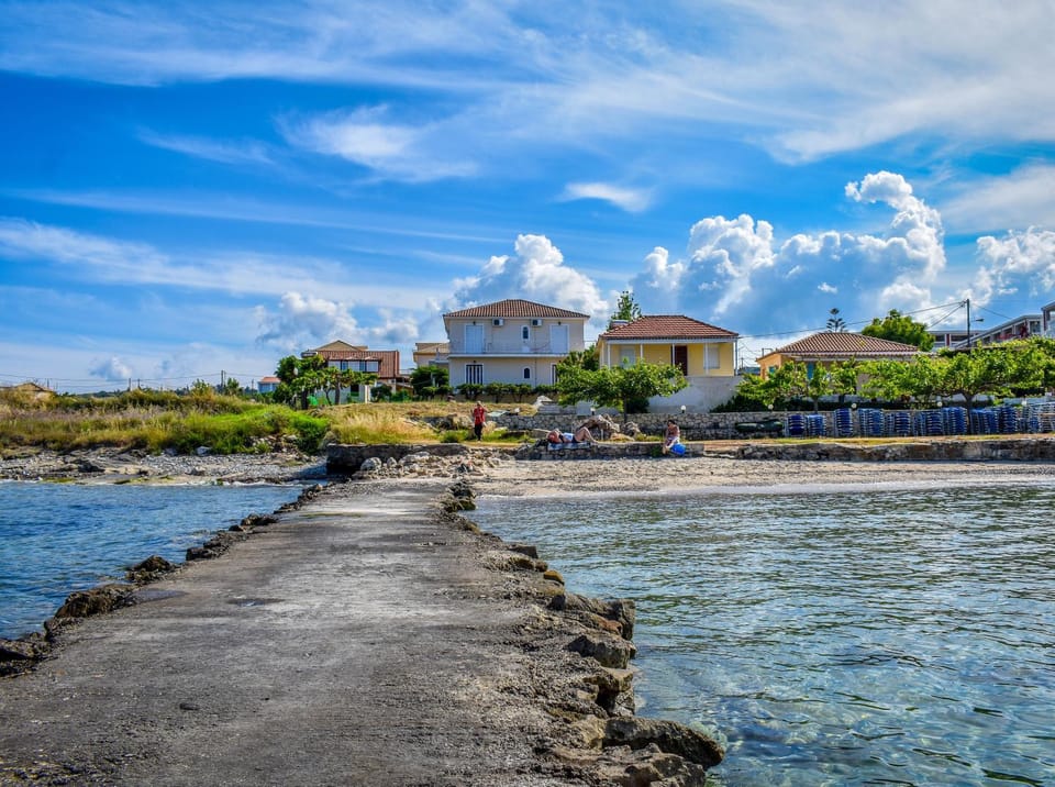 Facade/entrance, Natural landscape, Fishing, Garden, Snorkeling, Balcony/Terrace, Beach, Sea view