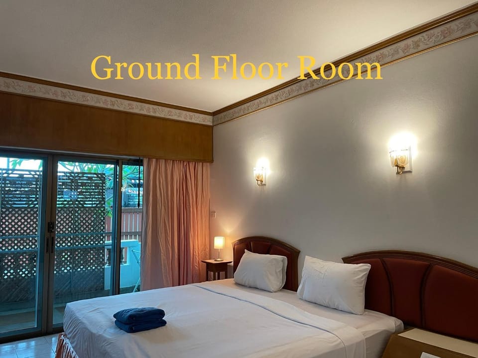 Phuket Golden Sand Inn - SHA Extra Plus Inn in Karon