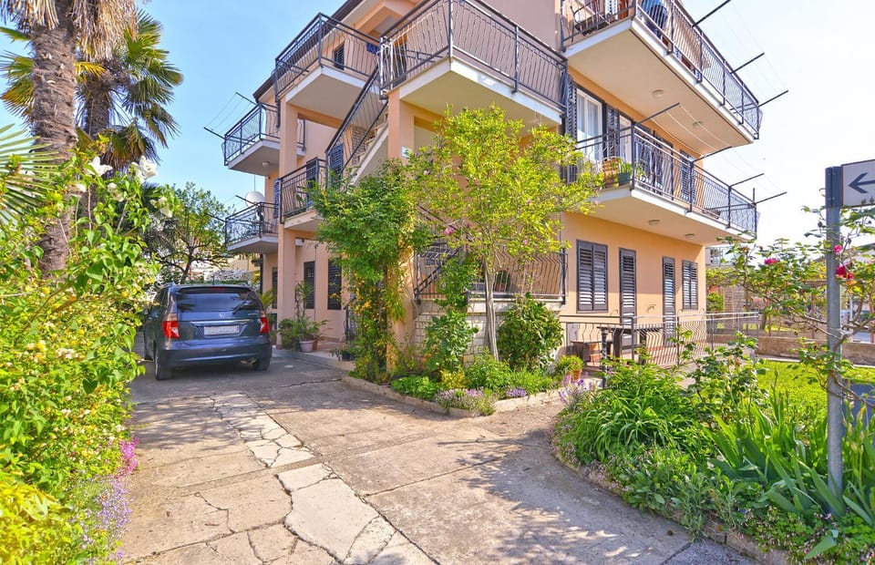 Apartment Ljiljana 1553 Apartment in Novigrad