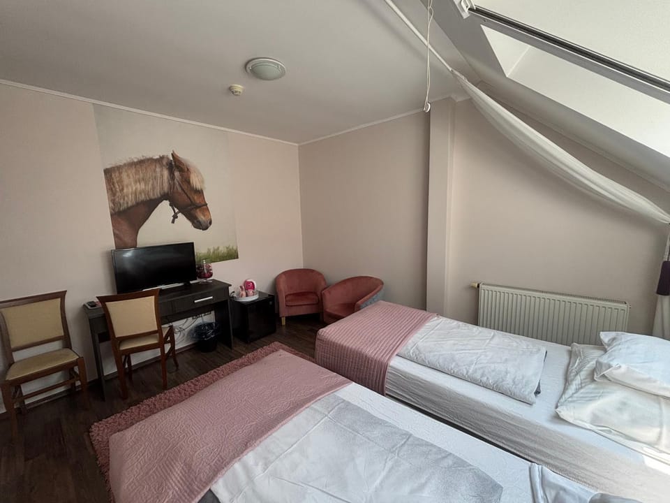 Caballus Lovasmajor Panzió Bed and Breakfast in Slovakia