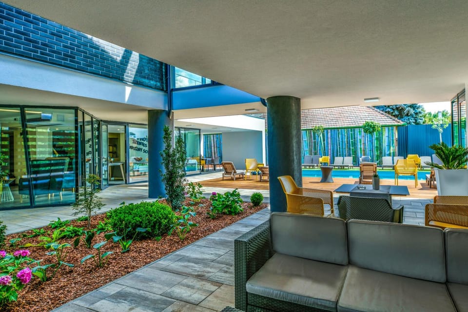 Garden, Garden, Balcony/Terrace, Balcony/Terrace, Garden view
