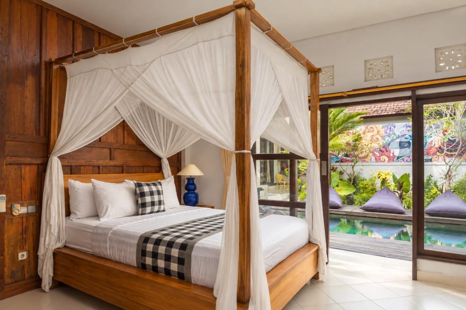Bed, Garden, Photo of the whole room, Bedroom, Garden view