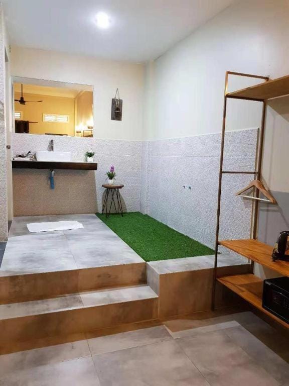 Property building, Bathroom