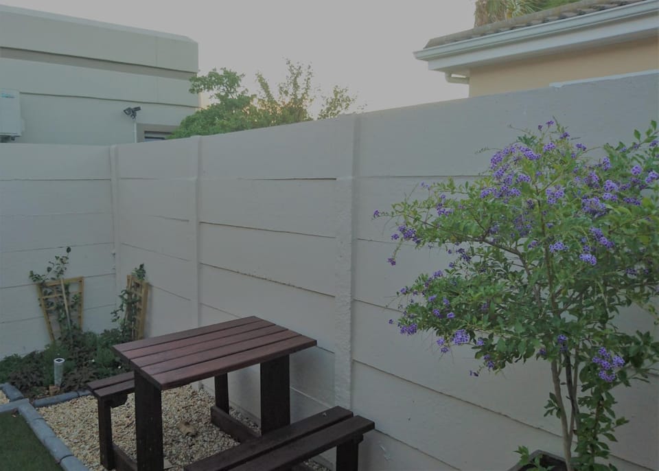Garden, Balcony/Terrace