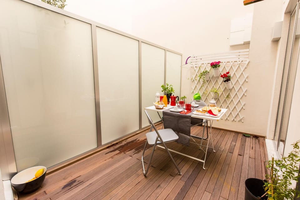 Balcony/Terrace, Photo of the whole room