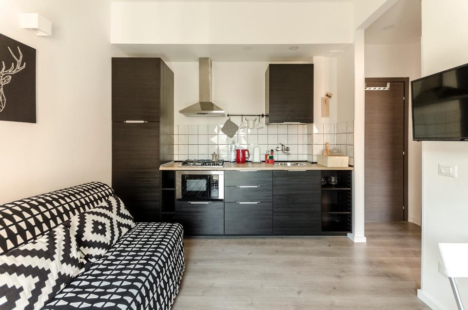 Kitchen or kitchenette, Living room