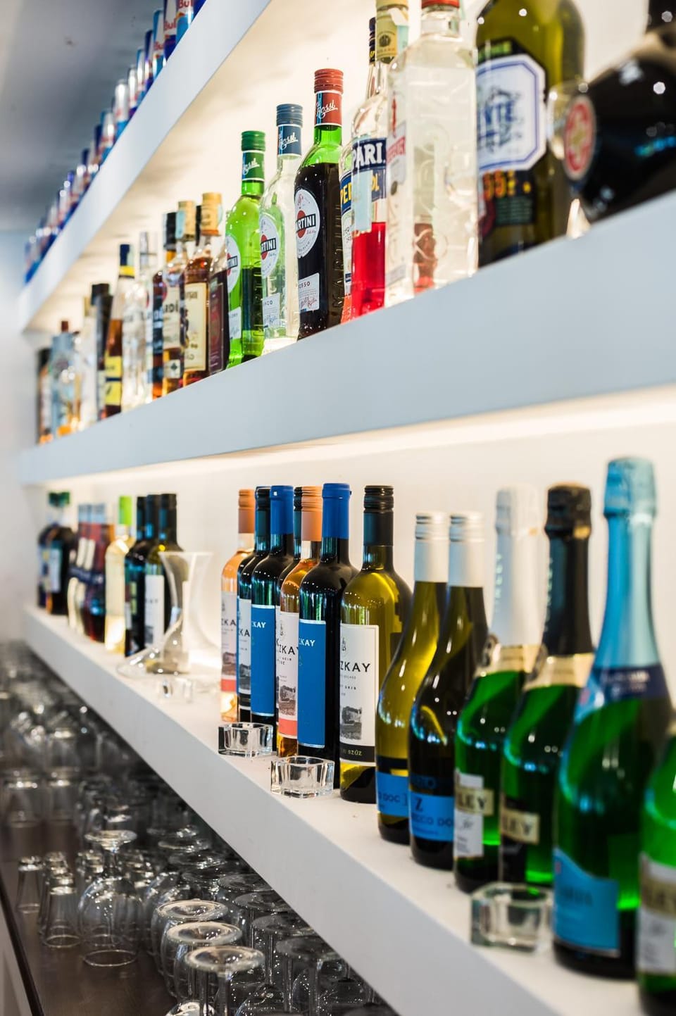 Lounge or bar, Drinks