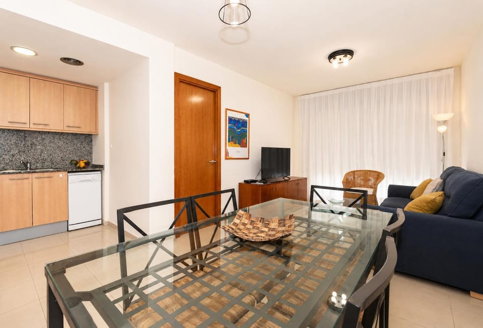 1008 Mileni 2 - Apivend Immo Apartment in Roses
