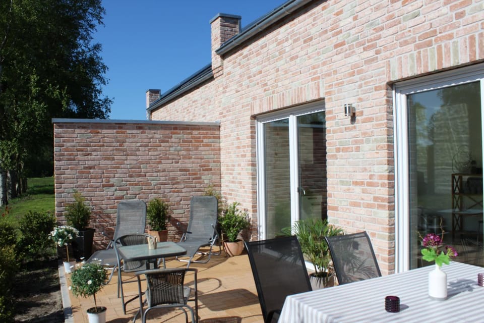 Property building, Balcony/Terrace