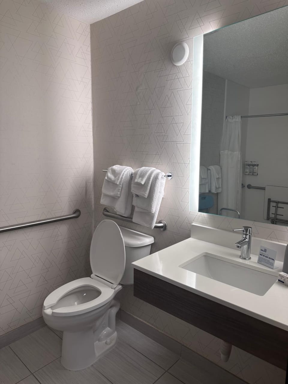 Holiday Inn Express & Suites Southfield - Detroit Hotel in Southfield