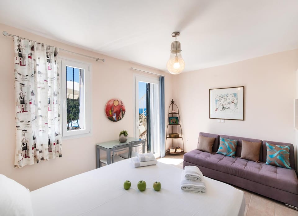 Living room, Bedroom