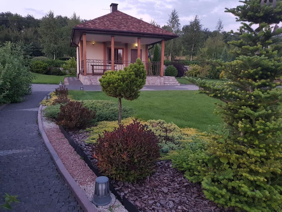 Vesyolaya Rochsha Inn in Dnipropetrovsk Oblast