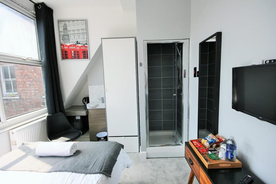 Shower, Bathroom