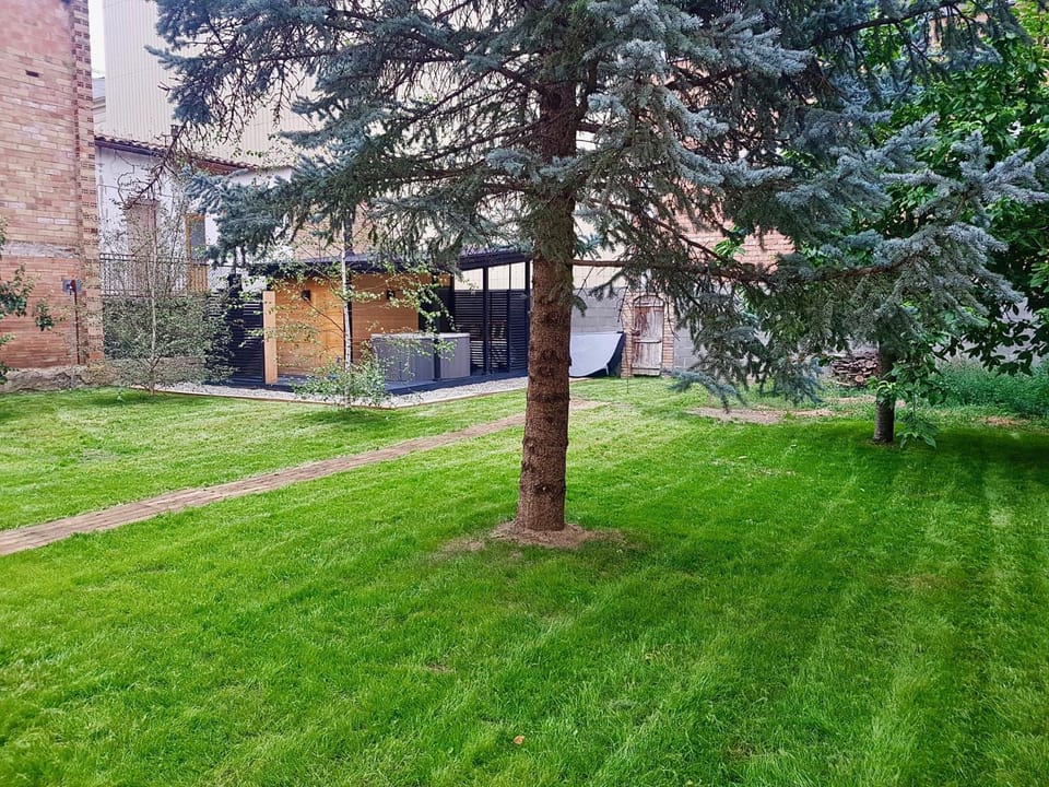 Garden, Sauna, Spa and wellness centre/facilities