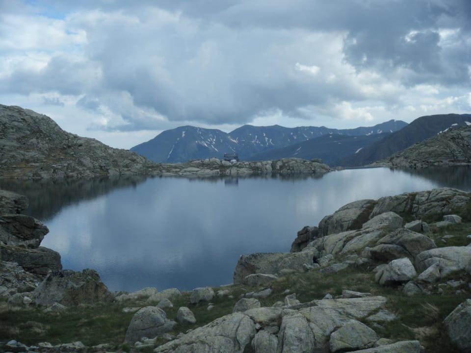 Nearby landmark, Natural landscape, Hiking