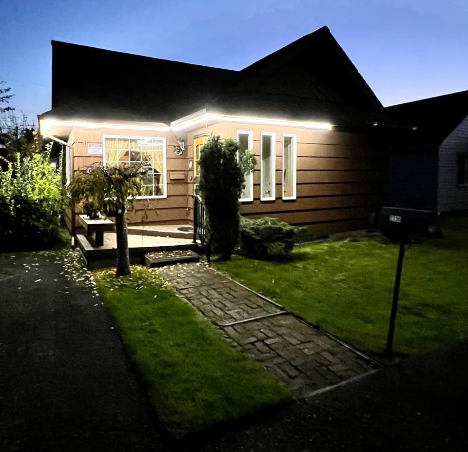 Property building, Night