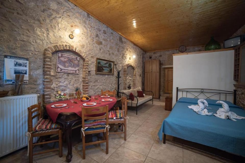 Menecrates Rustic - San Matteo Apartment in Corfu, Greece