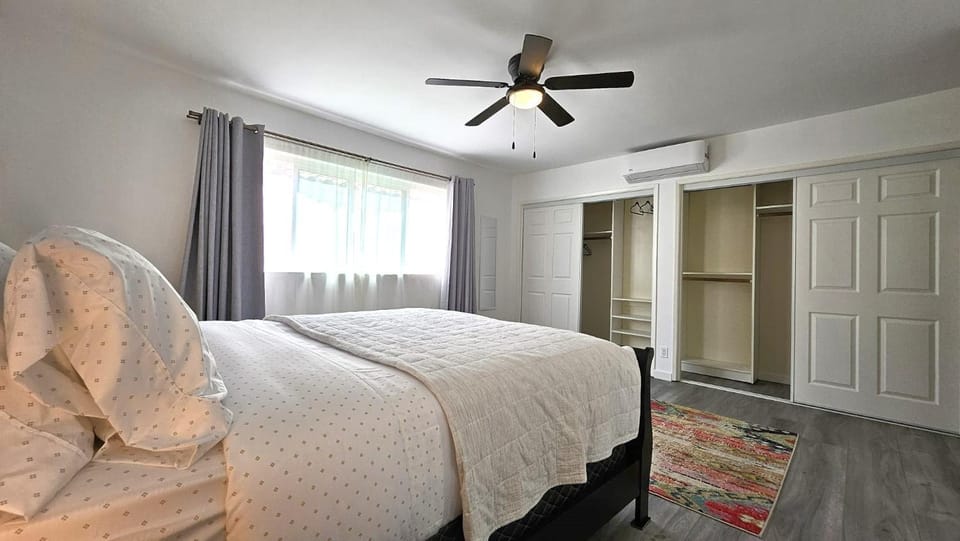 Bedroom, wardrobe