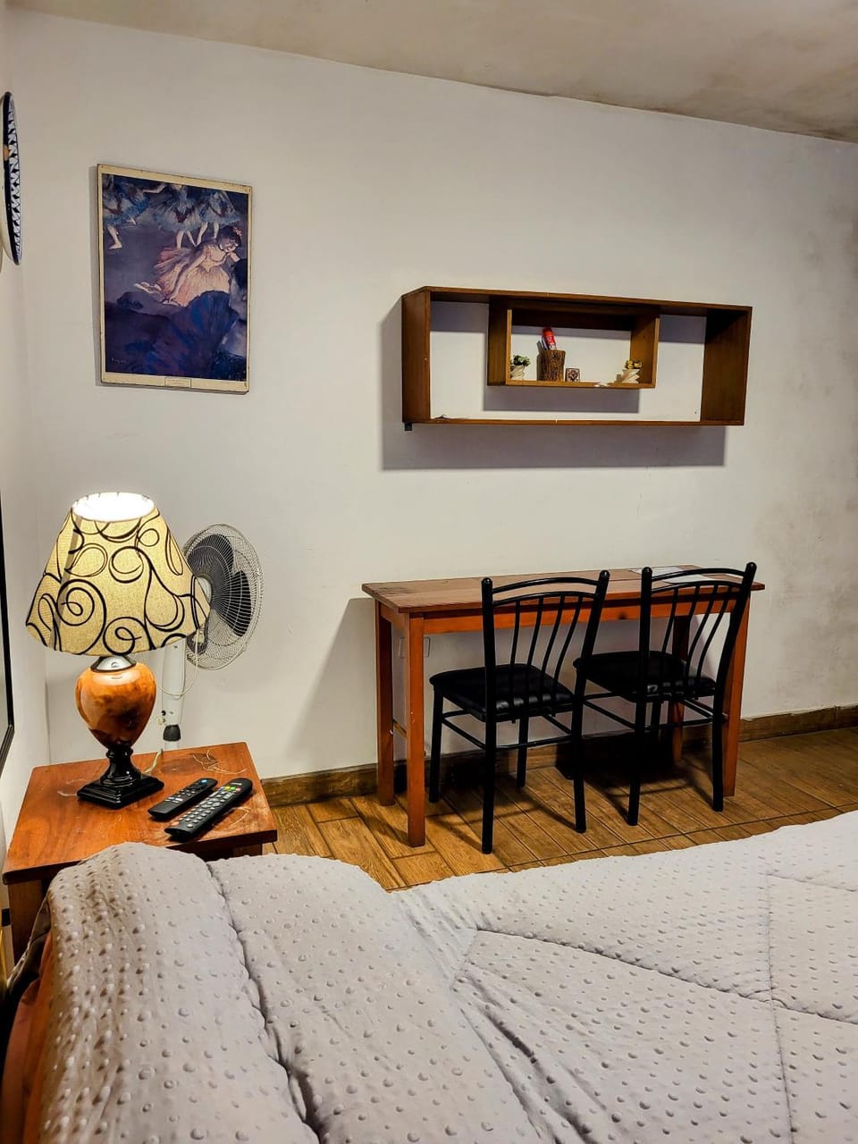 Habitación con baño privado acceso a cocina y terraza en Miraflores House in San Isidro