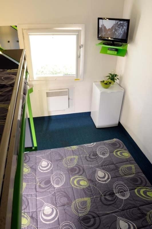 Bed, TV and multimedia