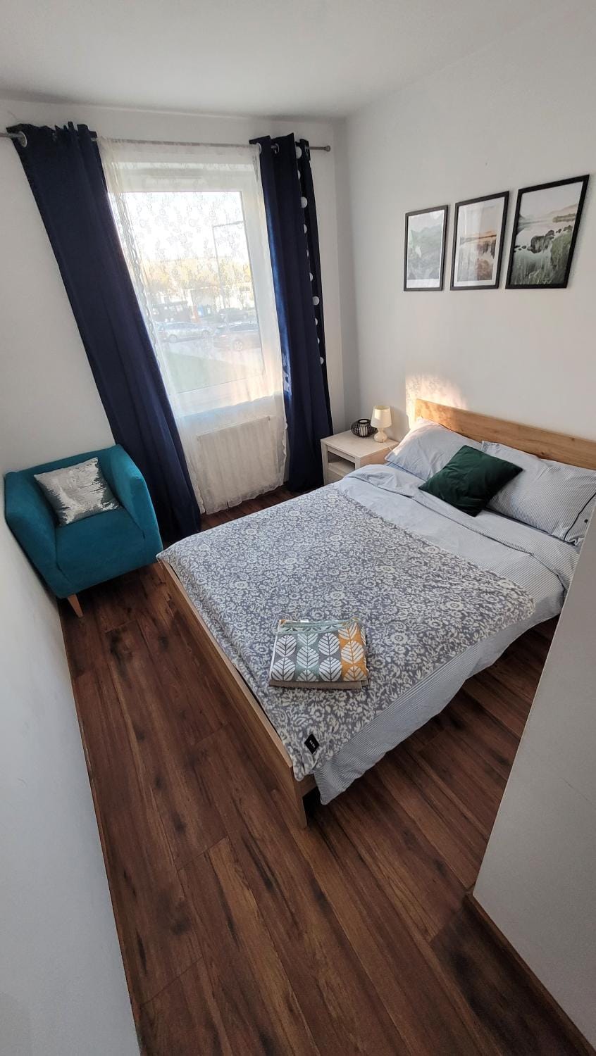 Pokoje 10 min PKP Apartment in Poland