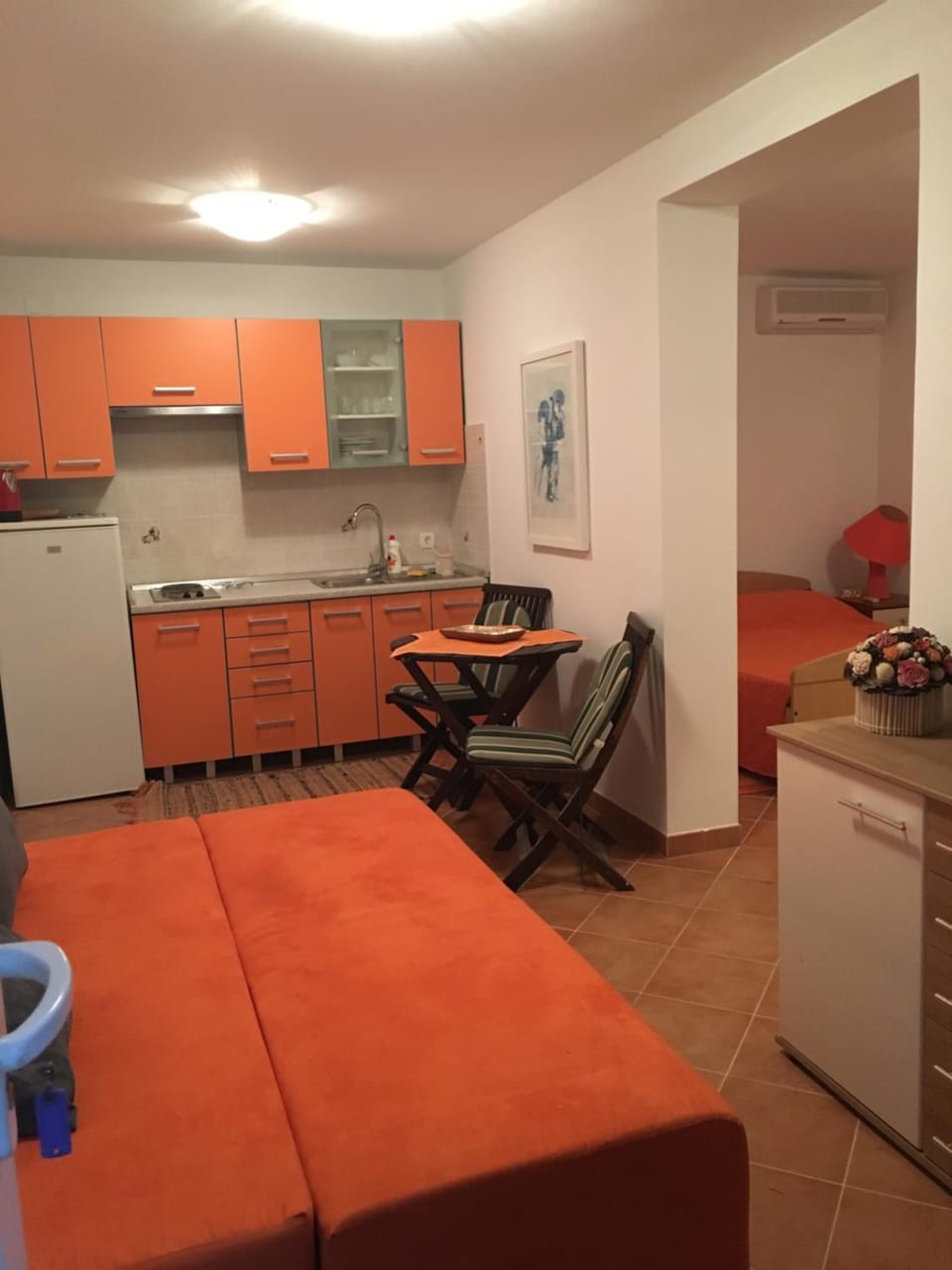 Kitchen or kitchenette, Dining area, Bedroom