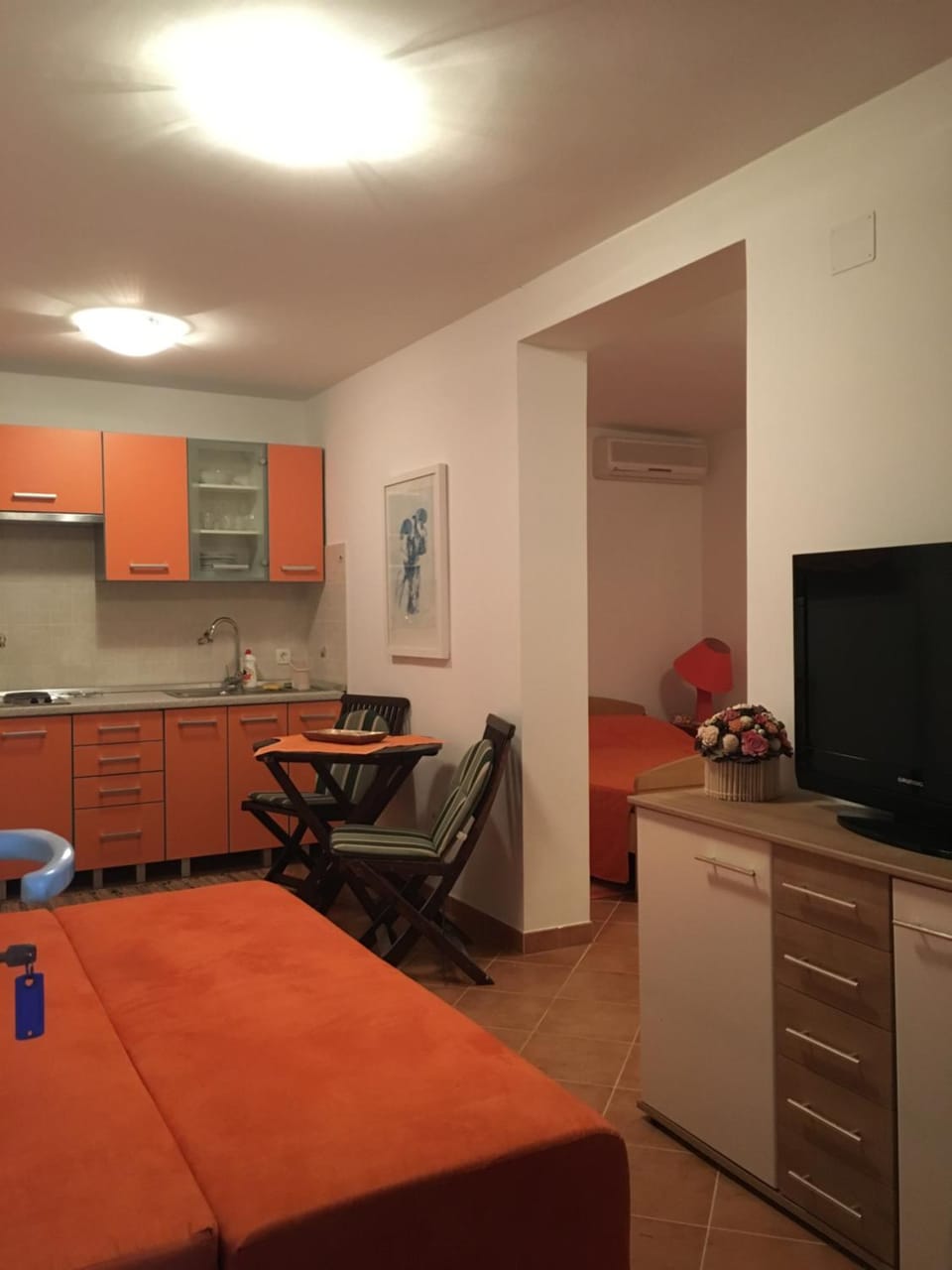 Kitchen or kitchenette, Seating area, Dining area