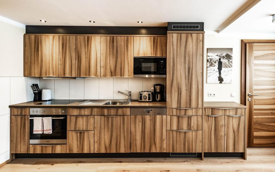 Coffee/tea facilities, Kitchen or kitchenette, minibar, pet friendly, stove, toaster