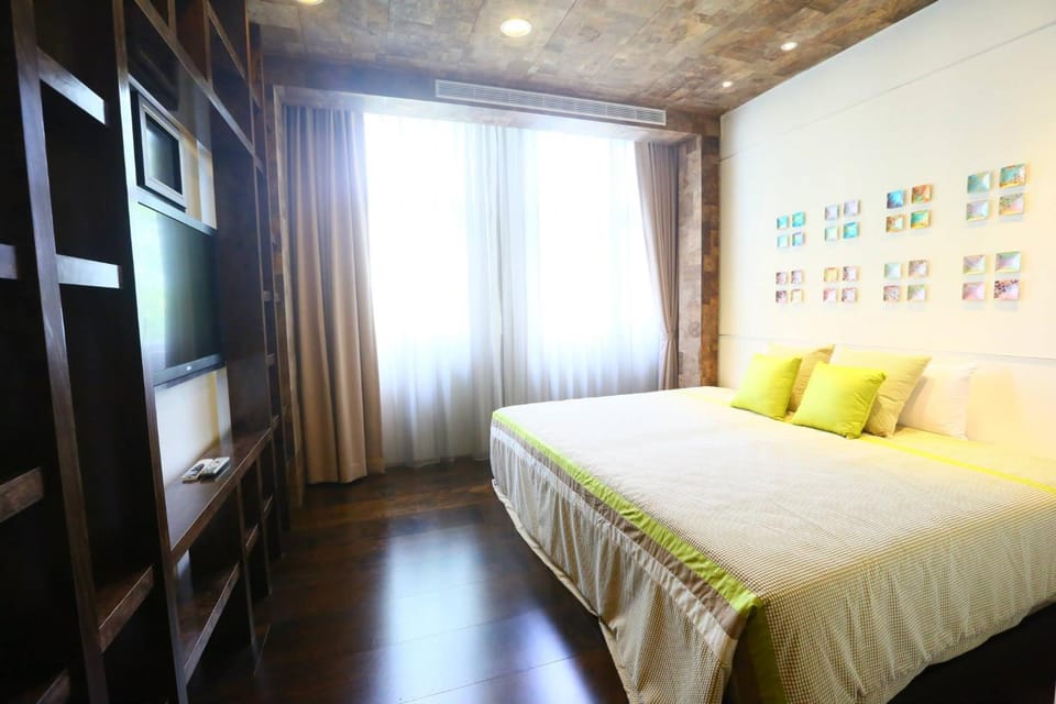 Bed, Photo of the whole room