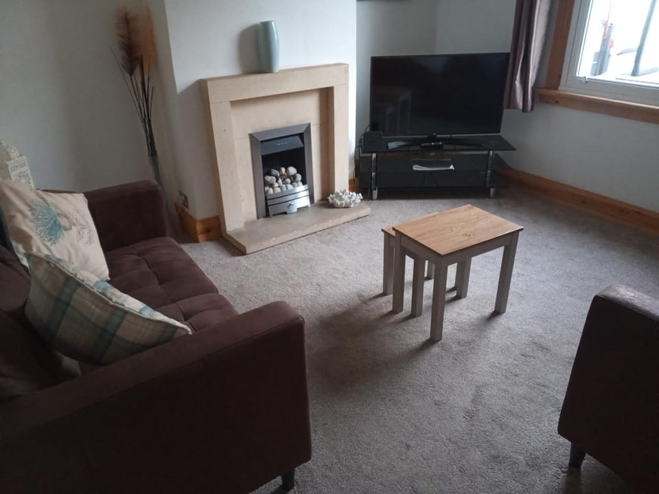 TV and multimedia, Living room, flat iron