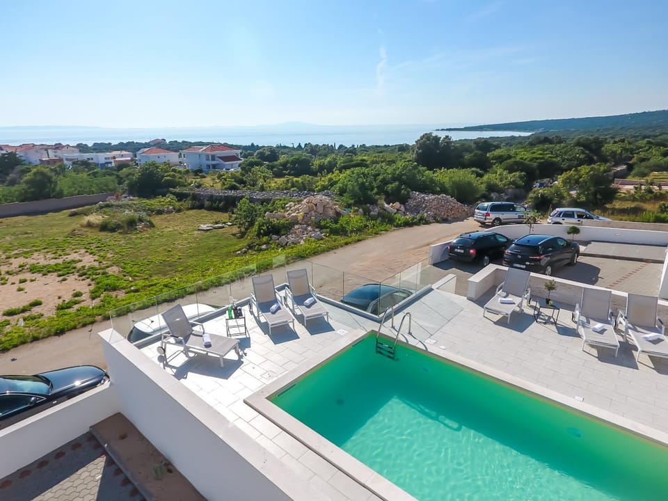 Neighbourhood, Natural landscape, Pool view, Sea view