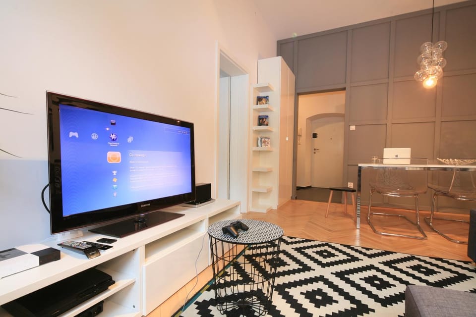 TV and multimedia, Living room
