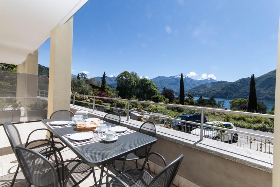 Property building, Balcony/Terrace