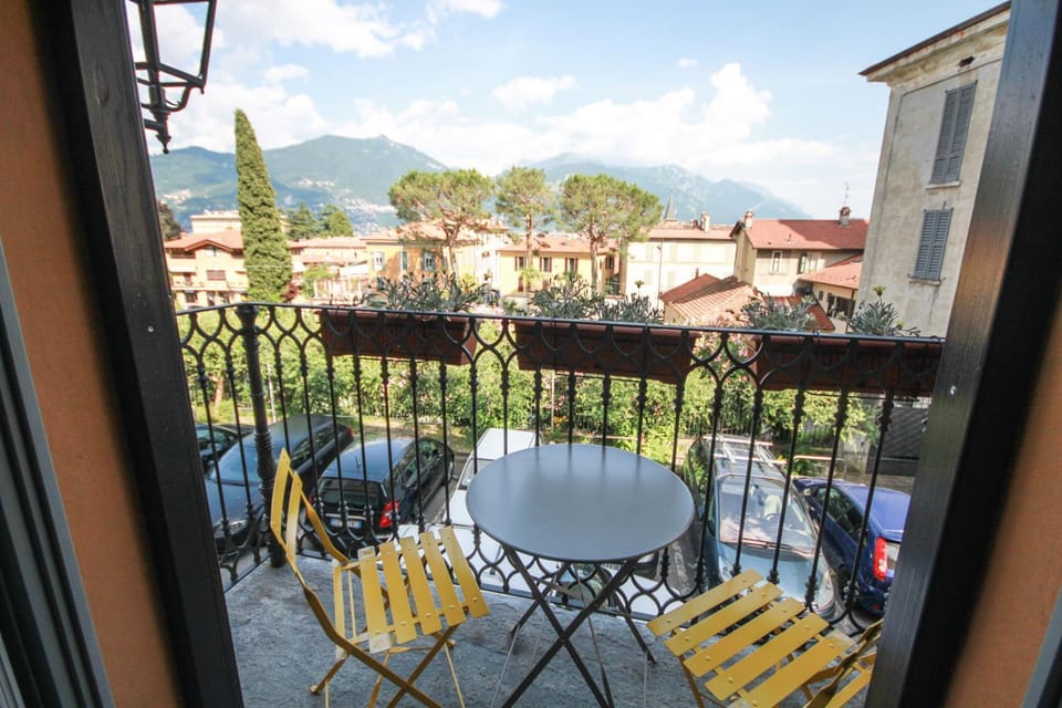Property building, Balcony/Terrace