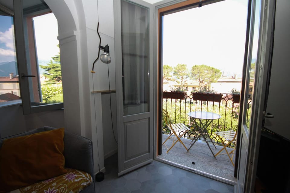 Property building, Balcony/Terrace
