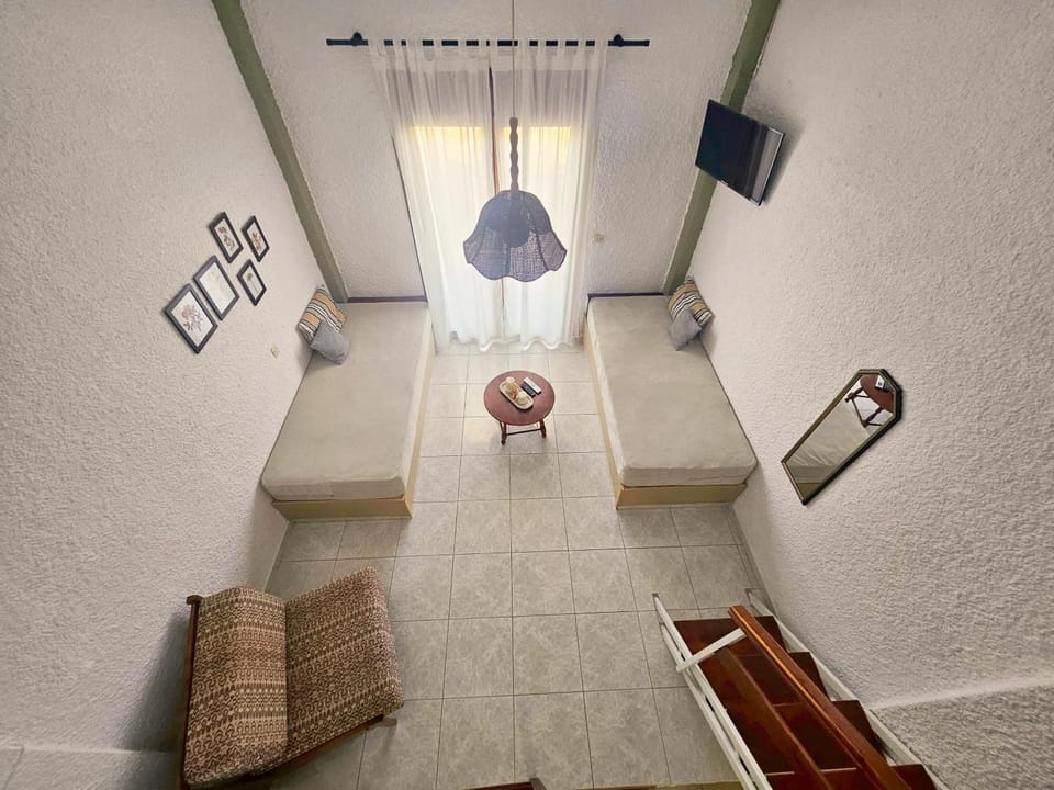 TV and multimedia, Balcony/Terrace, Living room, Seating area