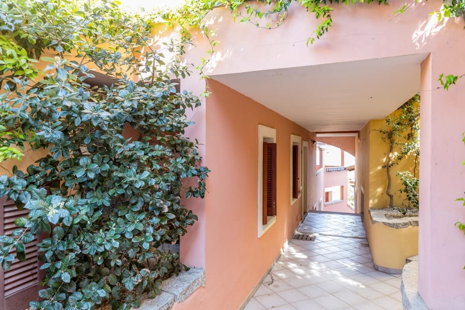 Inner courtyard view