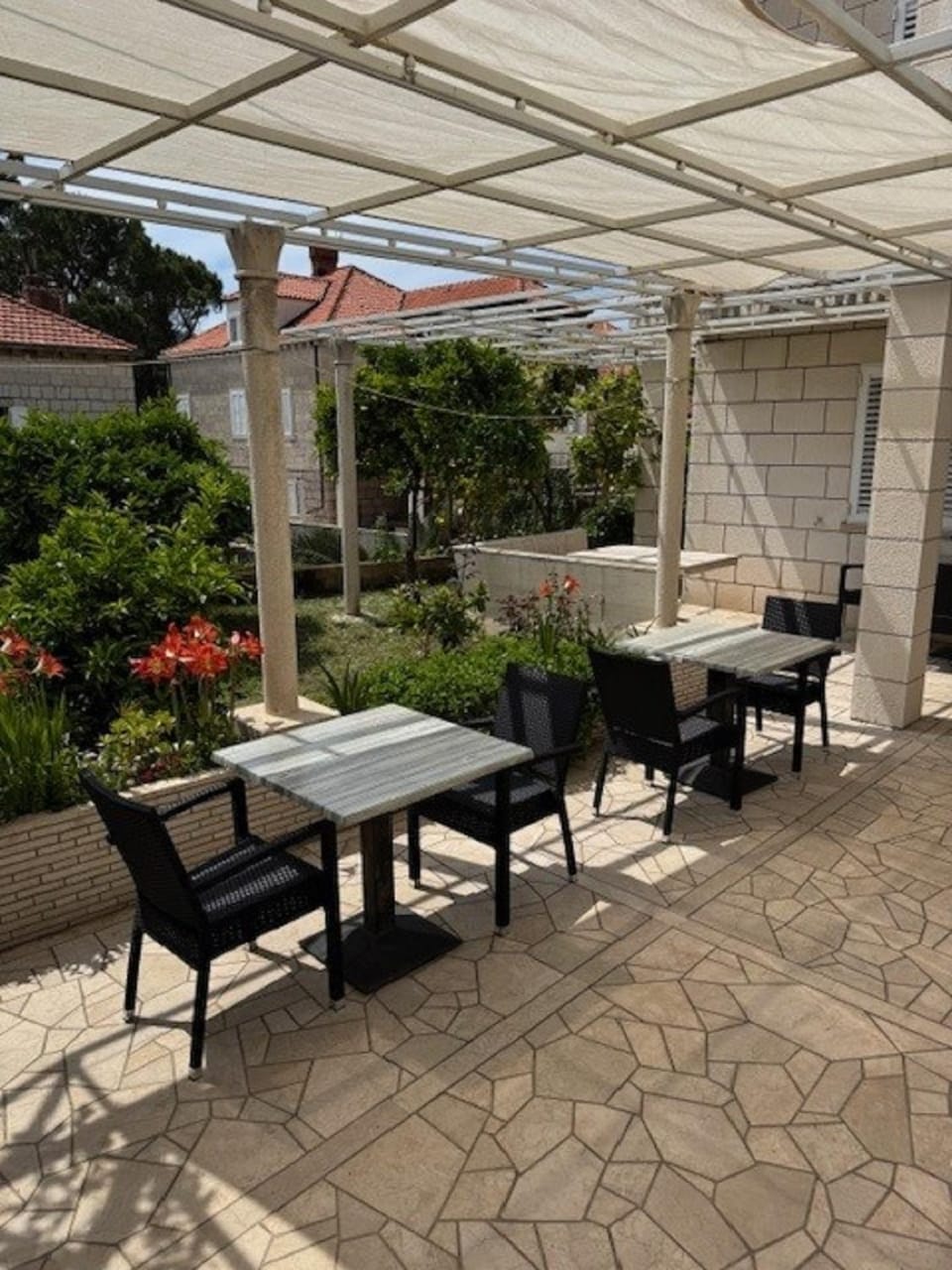 Balcony/Terrace, Garden view