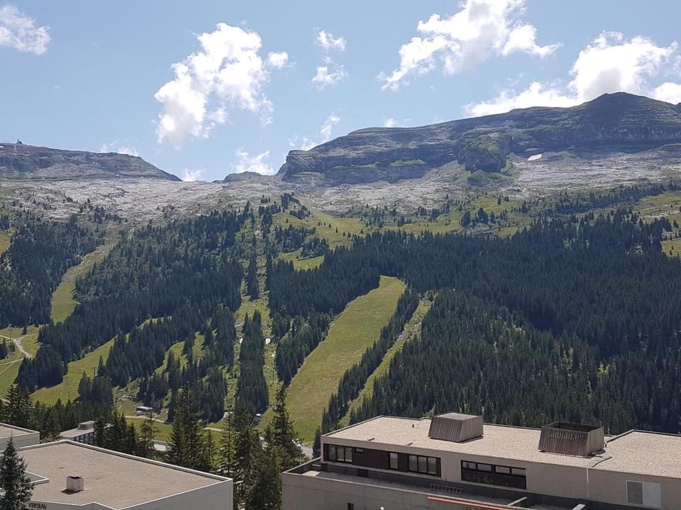 Studio lumineux au centre de Flaine avec balcon, équipé pour 4 personnes Apartment in Arâches-la-Frasse