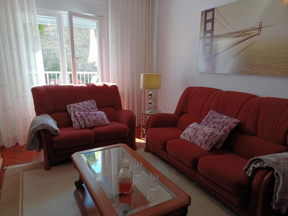 Communal lounge/ TV room, TV and multimedia, Living room