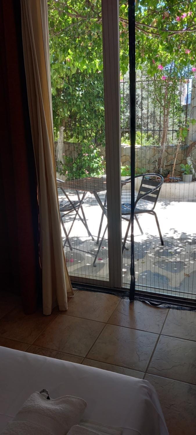 studio in garden Country House in Poros