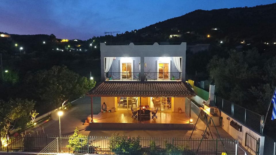 Thalassa House in Islands