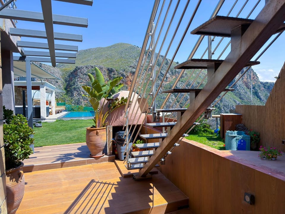 Heated Private Ozone Salt Pool, Jacuzzi, Cinema Inside & Outside, Ping Pong, Billiard, Ps5, Playground, Giant Chess, Giant Monopoly, Table Football, 3x Surround Sound - Villa Rokka Luxe Villa in Crete