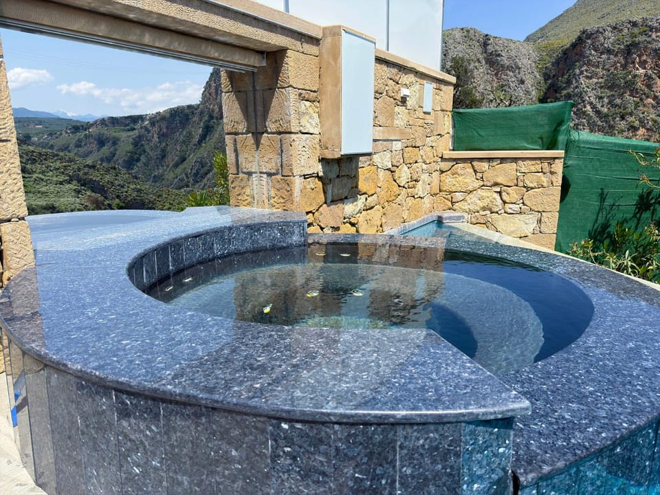 Heated Private Ozone Salt Pool, Jacuzzi, Cinema Inside & Outside, Ping Pong, Billiard, Ps5, Playground, Giant Chess, Giant Monopoly, Table Football, 3x Surround Sound - Villa Rokka Luxe Villa in Crete