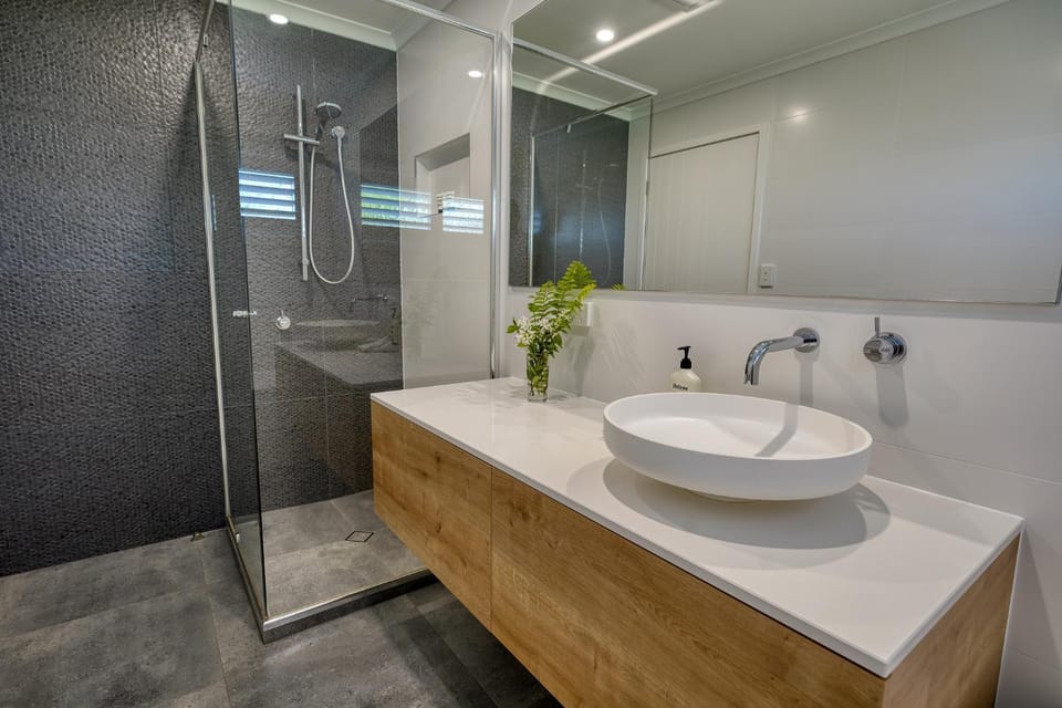 Shower, Bathroom, towels
