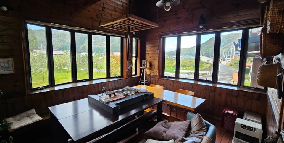 Communal lounge/ TV room, Dining area